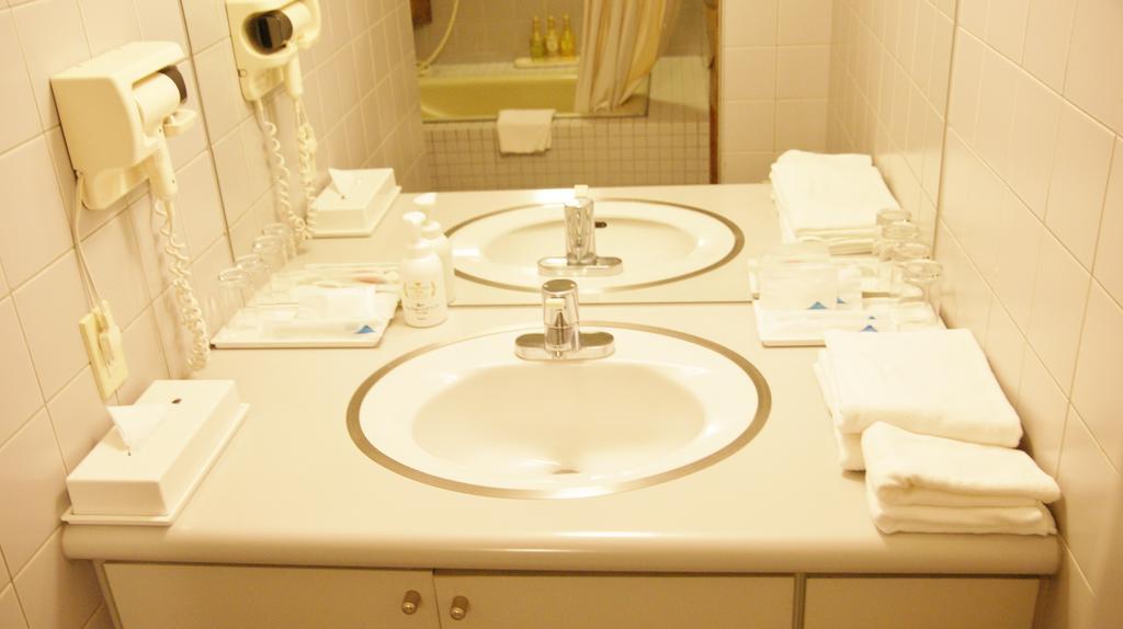 Standard Twin Room｜In-room bath only (Non-smoking)